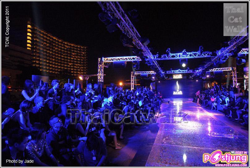 ภาพงาน Sunsilk The Perfect Co-Creations RunwayCrystal Runway กลางแม่น้ำเจ้าพระยา