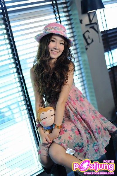 พลอยฝน สวยใสน่ารัก