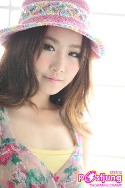 พลอยฝน สวยใสน่ารัก