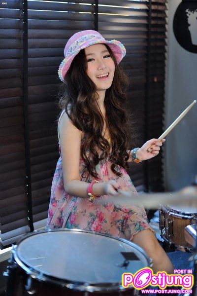 พลอยฝน สวยใสน่ารัก