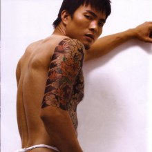 รอยสักพิฆาต..เกย์