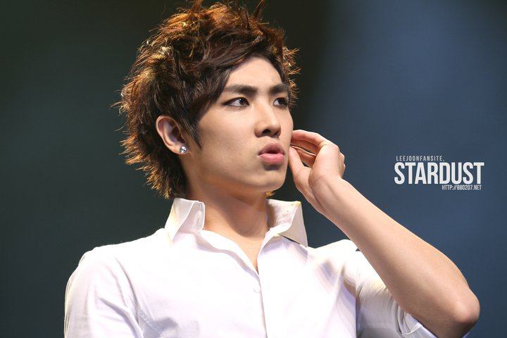 Lee  Joon