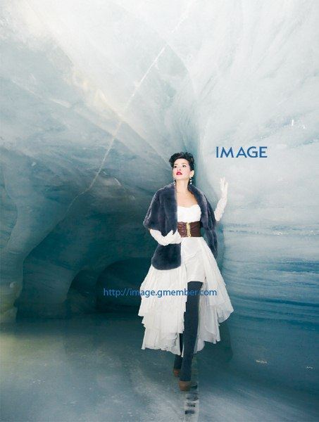 อ้อม พิยดา พาลุยหิมะแบบสวยๆ ในIMAGE vol. 24 no. 2 February 2011