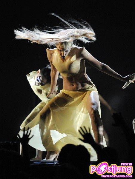 Lady Gaga @ งานGrammy Awards 2011 ครั้งที่ 53