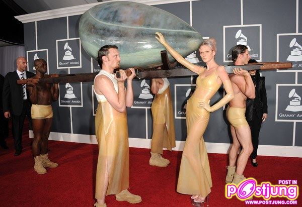 Lady Gaga @ งานGrammy Awards 2011 ครั้งที่ 53