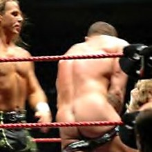 มวยปล้ำ..?