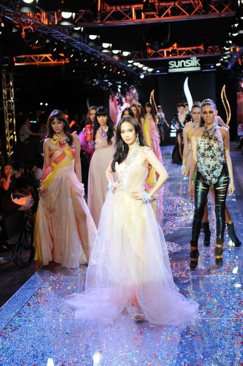 อั้ม พัชราภา ใน Sunsilk The Perfect Co-Creations Runway