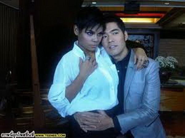 ท่าโพสสุดจี๊ด..ของเธอ โอปอล์