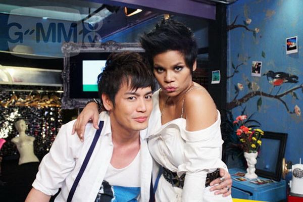 ท่าโพสสุดจี๊ด..ของเธอ โอปอล์