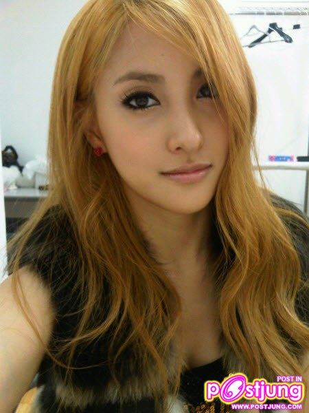 15. GyuRi กยูริ  [Kara]