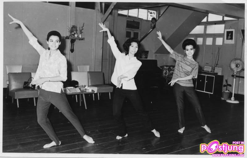 ภาพ เก่าๆ คมชัด ป้าปุ๊ก อาภัสรา