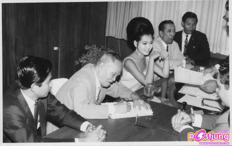 ภาพ เก่าๆ คมชัด ป้าปุ๊ก อาภัสรา