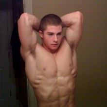 หนุ่มล่ำ อกสวย 2