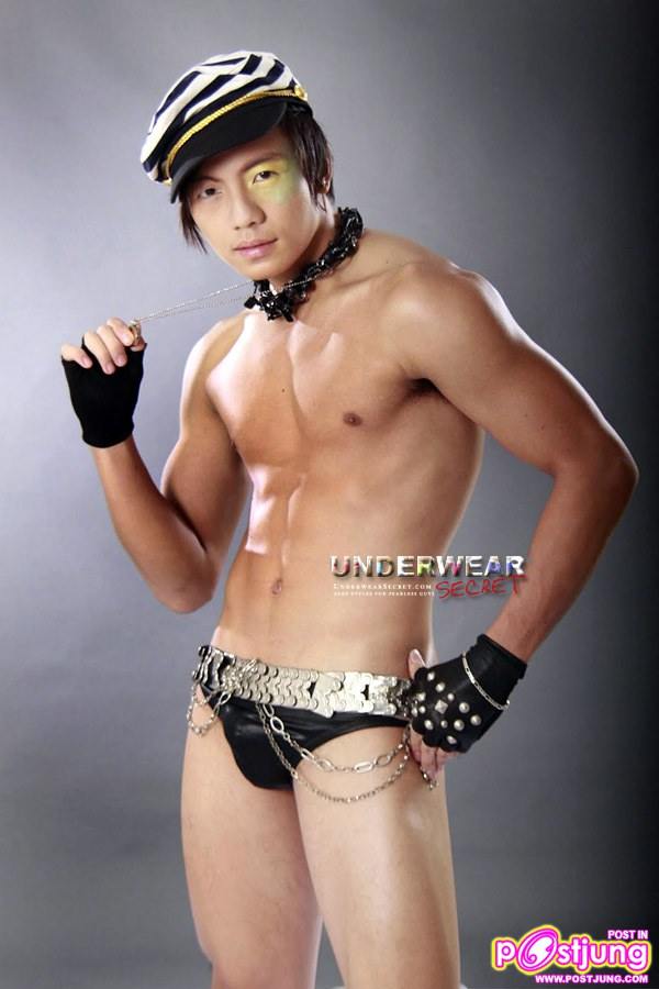 นายแบบกับการถ่ายแบบกางเกงในหนัง!!!