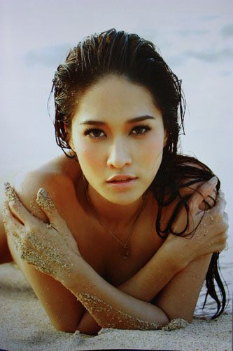 พลอย เฌอมาลย์ @IN SPECIAL vol.1 no.1 February 2011