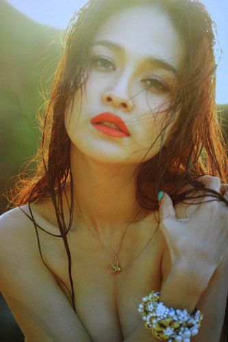 พลอย เฌอมาลย์ @IN SPECIAL vol.1 no.1 February 2011