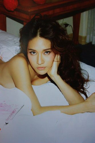 พลอย เฌอมาลย์ @IN SPECIAL vol.1 no.1 February 2011