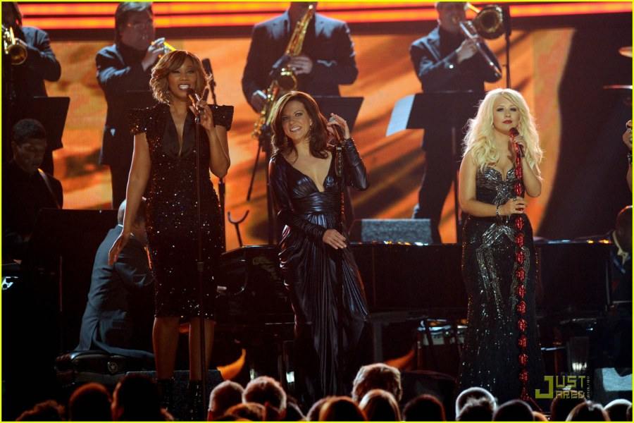 Christina Aguilera ในงานประกาศรางวัล Grammy's 2011
