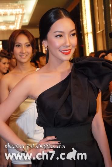 [PIC] นุ่น วรนุช เยี่ยมเยือน 7สี สวัสดีปีกระต่าย