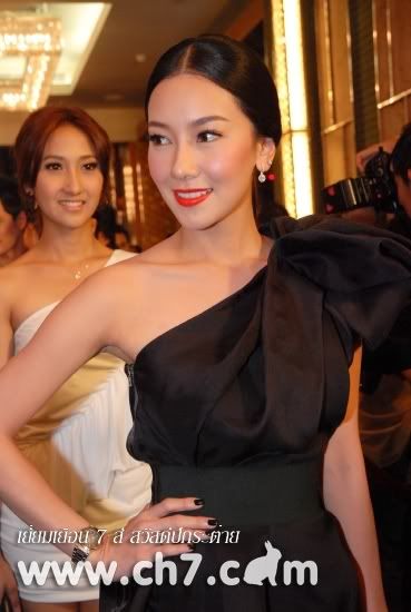 [PIC] นุ่น วรนุช เยี่ยมเยือน 7สี สวัสดีปีกระต่าย