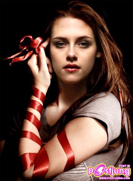 เบลล่า สวาน หรือคริสเทน สจ๊วต นางเอก vampire twilight  สวยมาก