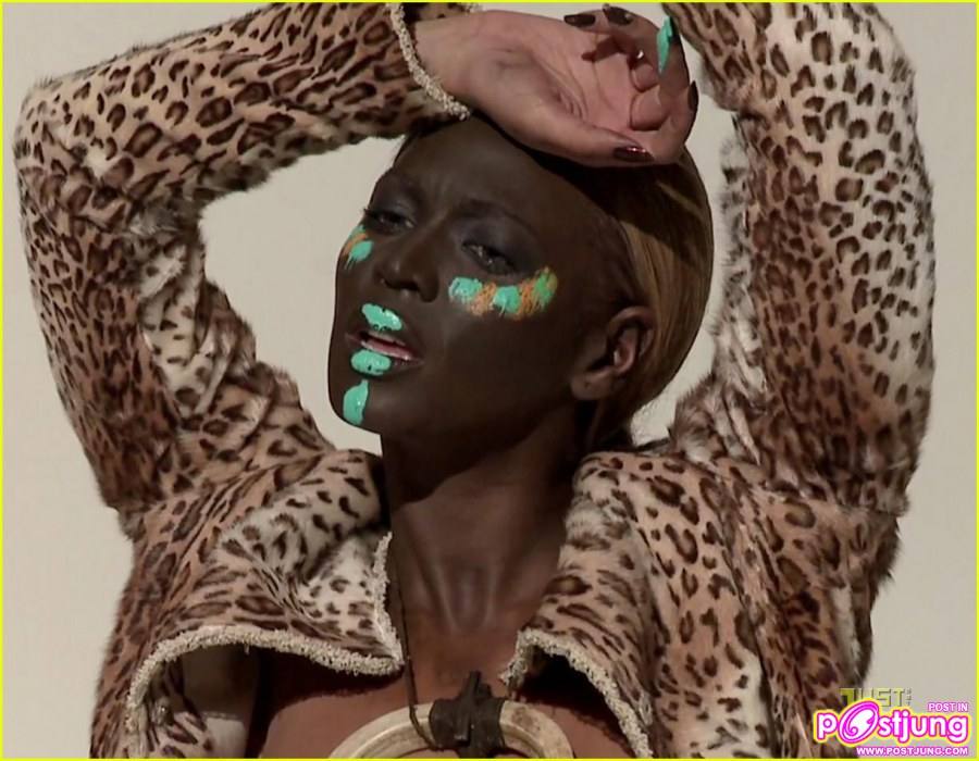 [PhotoShoot!] Beyonc&eacute;  @L'Officiel Magazine March 2011