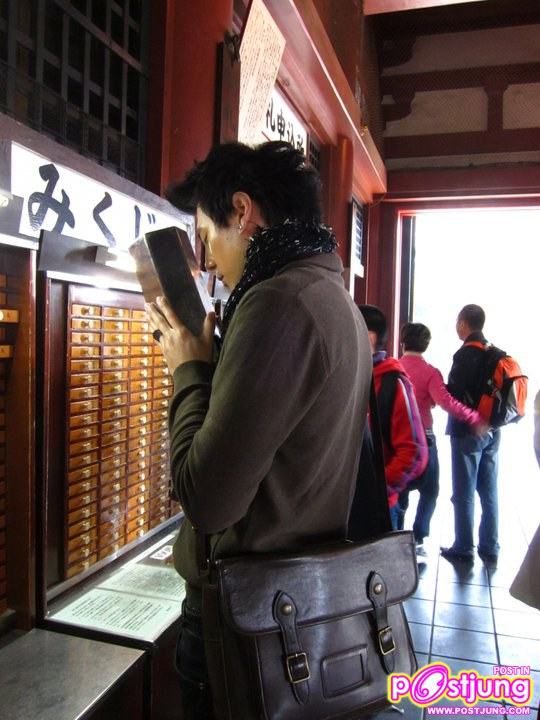 โดม & คุณแม่...Pioneer Tokyo Trip