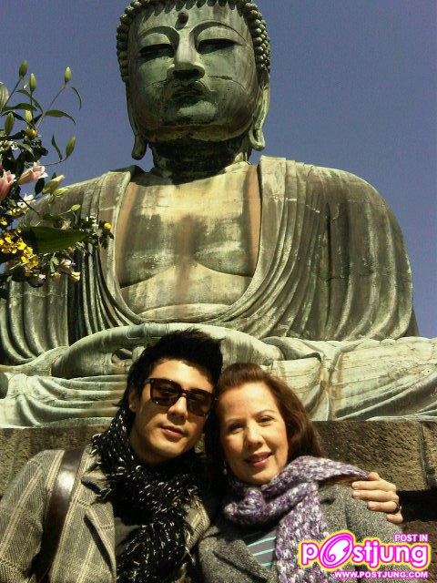 โดม & คุณแม่...Pioneer Tokyo Trip