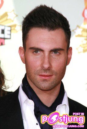 Adam maroon 5