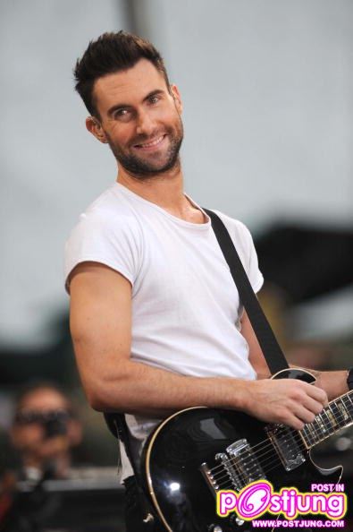 Adam maroon 5