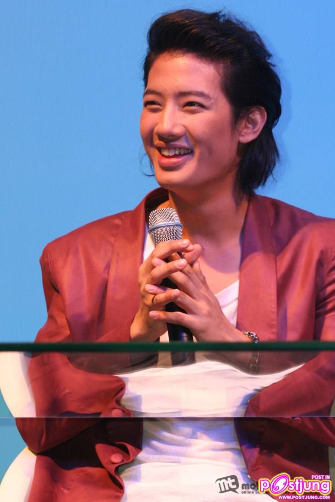 เป้ อารักษ์ & ณเดชน์ คูกิมิยะ 2 พรีเซนเตอร์ Mazda2