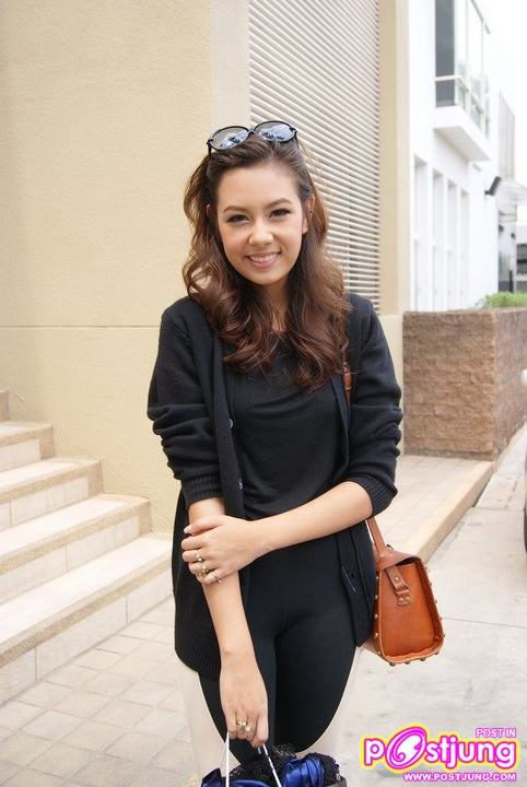 หมี่กรอบ บันไดดอกรัก (แซมมี่ ปัณฑิตา)