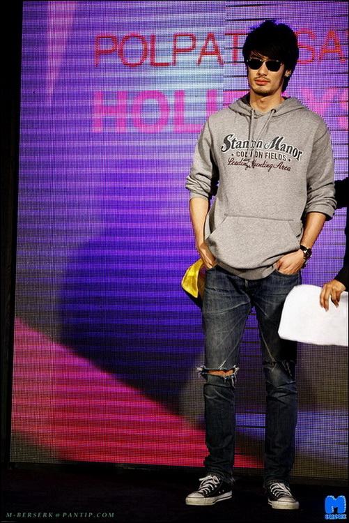 เคน ภูภูมิ บอย หมาก ชมพู ใหม่ เดินแบบพรารากอน spring summer