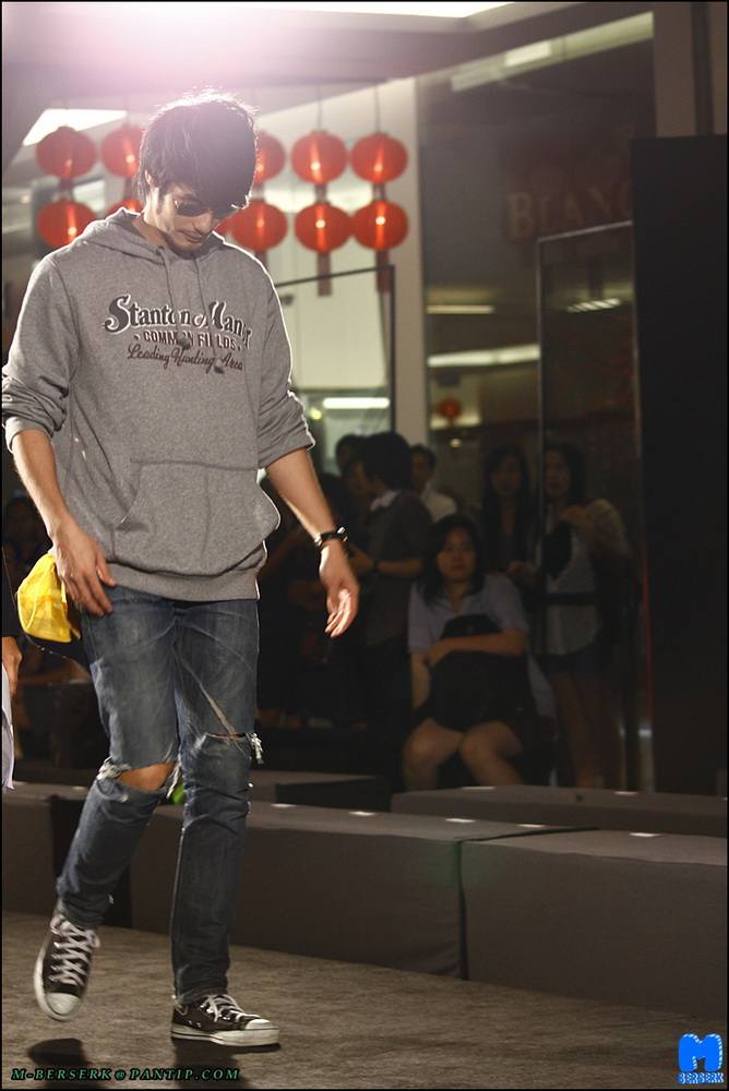 เคน ภูภูมิ บอย หมาก ชมพู ใหม่ เดินแบบพรารากอน spring summer