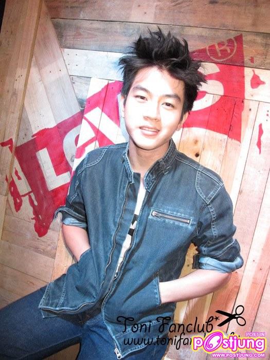 โทนี่ รากแก่น งานLevi&rsquo;s&reg; Live The Dream -On The Road