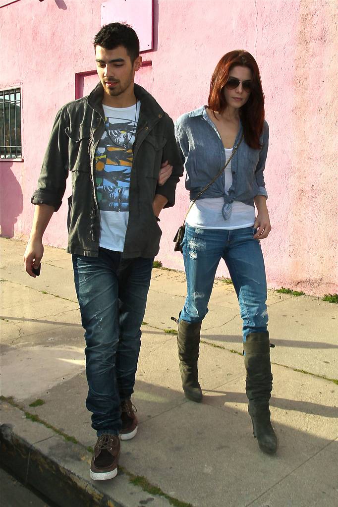 Ashley Greene and Joe Jonas Go Vegan For Lunch