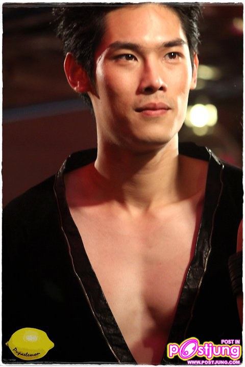 Pic.หมาก เป้ อ๋อม ต้าร์ เคน(ภูภูมิ) ออย.. @NARS More than orgasm Fashion Show