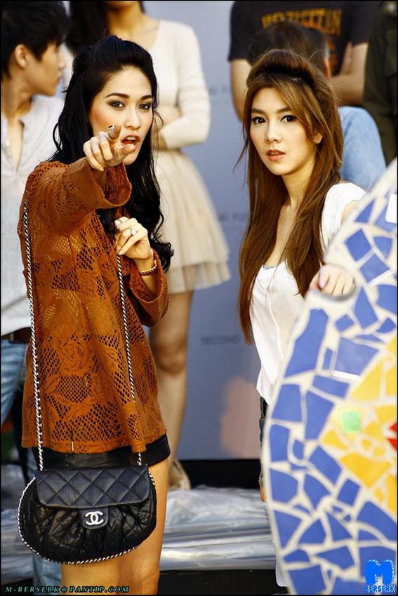 พลอย เซ็กซี่ได้อีก