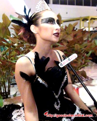 แคท สวยสง่าแบบดุ