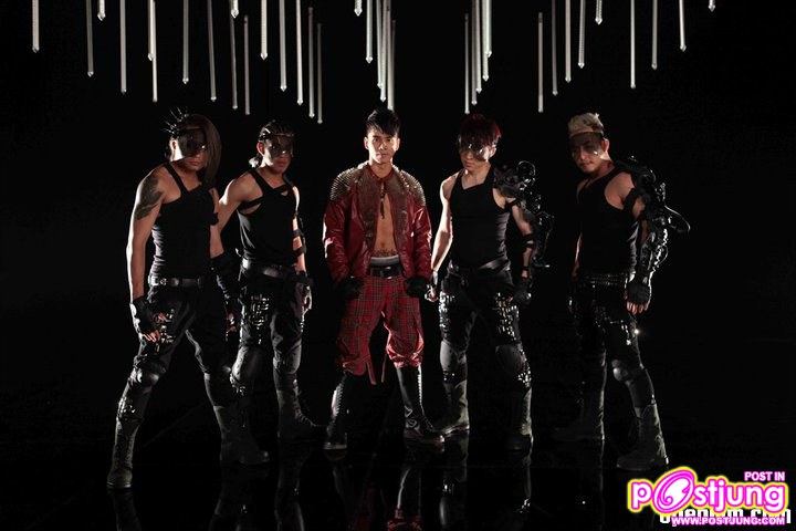 กำปั้น โชว์กล้ามฟิตแอนด์เฟิร์มถ่าย Mv.ยังรักกันหรือเปล่า