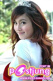 คุณตรีชฎา เพชรรัตน์