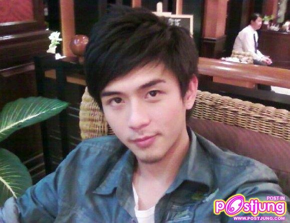 พี่บูม พระเอกmvรักไม่ต้องการเวลา mvคนรอสาย,,หล่อมาก