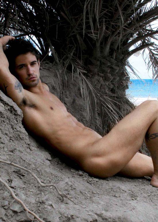 Sexy Male Model Benjamin Godfre