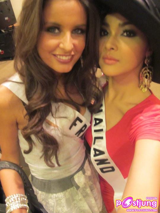 ถ่ายคู่กับ มิสฝรั่งเศส