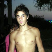 เลือกสักคนไหม