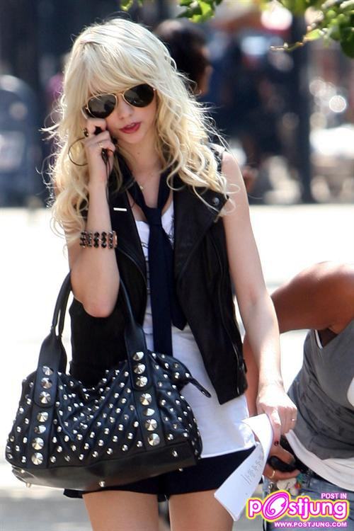 taylor momsen style
