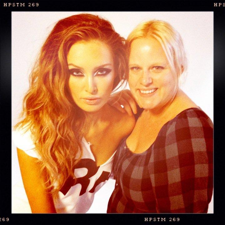 Rozanna Purcell จาก IRELAND ตัวเต็ง MU 2 O 1 O