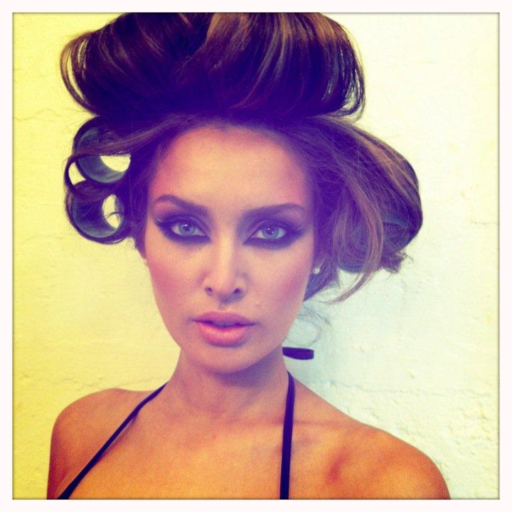 Rozanna Purcell จาก IRELAND ตัวเต็ง MU 2 O 1 O