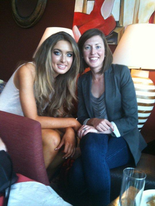 Rozanna Purcell จาก IRELAND ตัวเต็ง MU 2 O 1 O