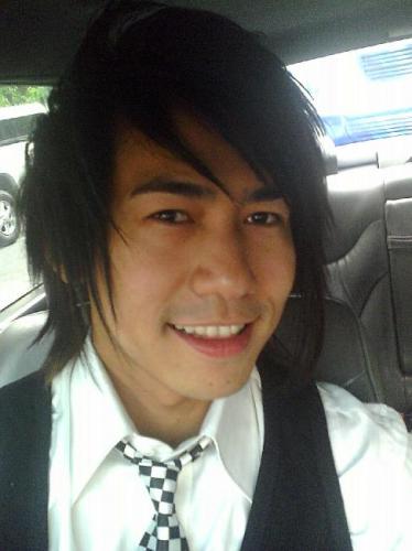 ผมว่า 2 คนนี้ หน้าคล้ายกัน คิดเหมือนกันปะ